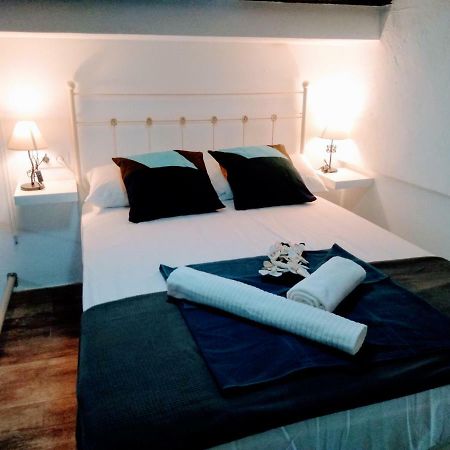 Wish Suite Barrio De Leon En Triana Севилья Экстерьер фото